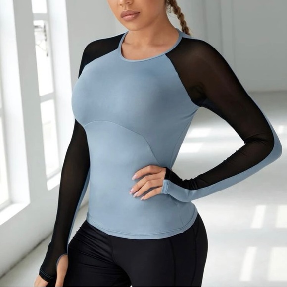 Shein athletic top - Picture 1 of 5